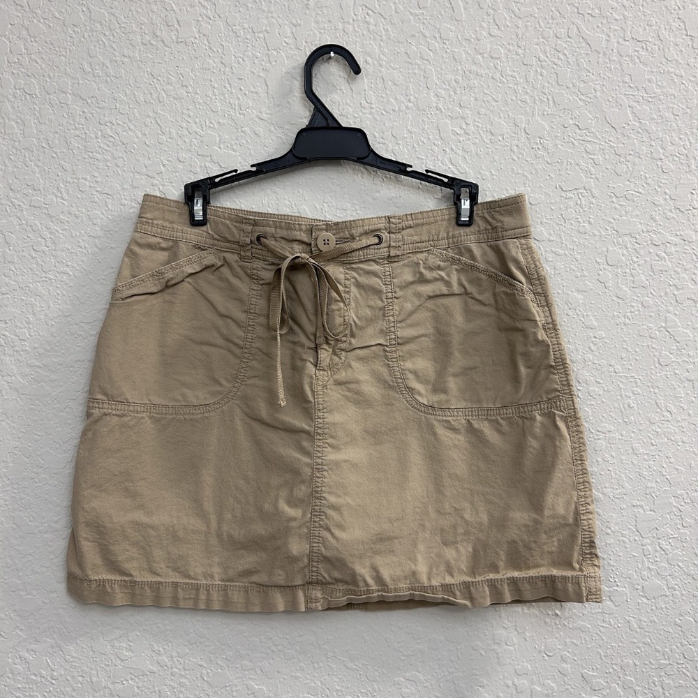 White Stag Vintage 2000s/ Y2K Woman's Short Skirt Size 8 Khaki Beige